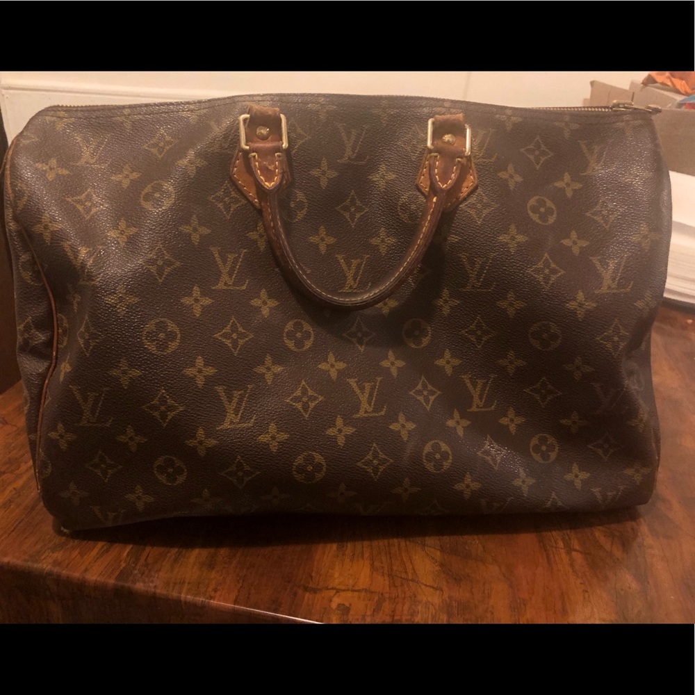 Louis Vuitton Speedy 40